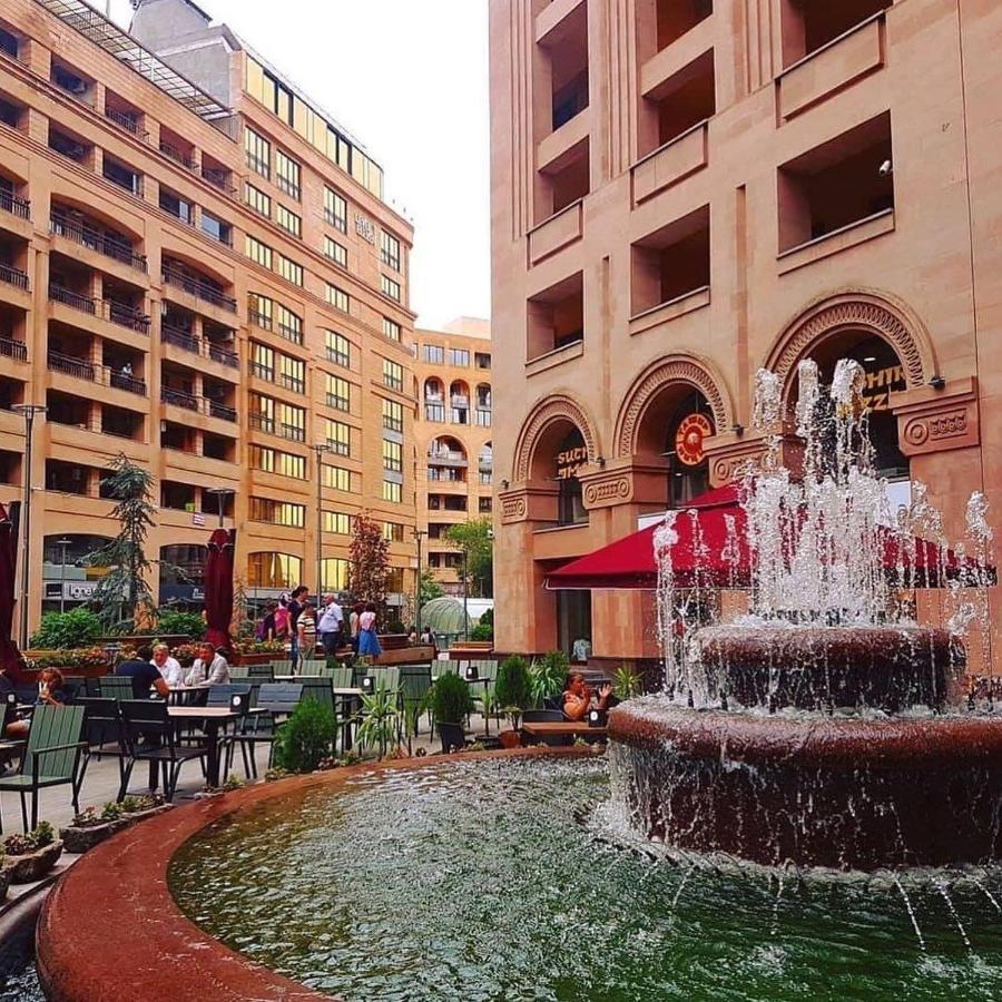 Downtown Inn 耶烈万 外观 照片